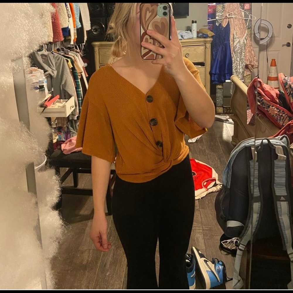 womens top
